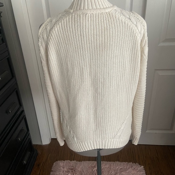 H&M Cream Cable Knit Sweater - Picture 3 of 5